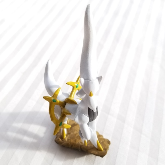 arceus figure